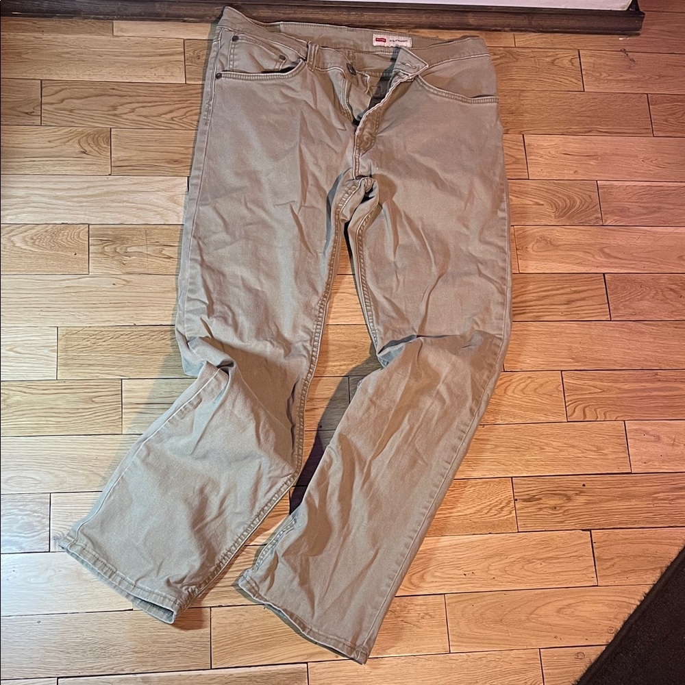 Wrangler Men's Tan Chinos